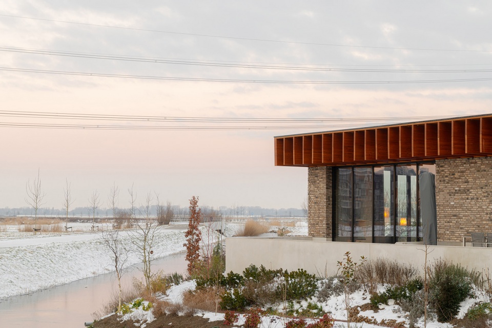 Terphouse Rotterdam by AAAN