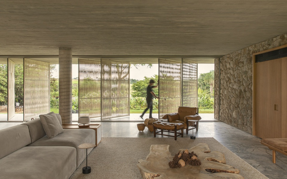 House of the Lake by mf arquitetos
