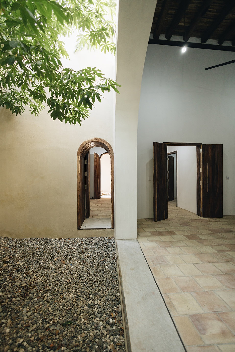 reconstruction of the gabriel lopez chinas library by rootstudio