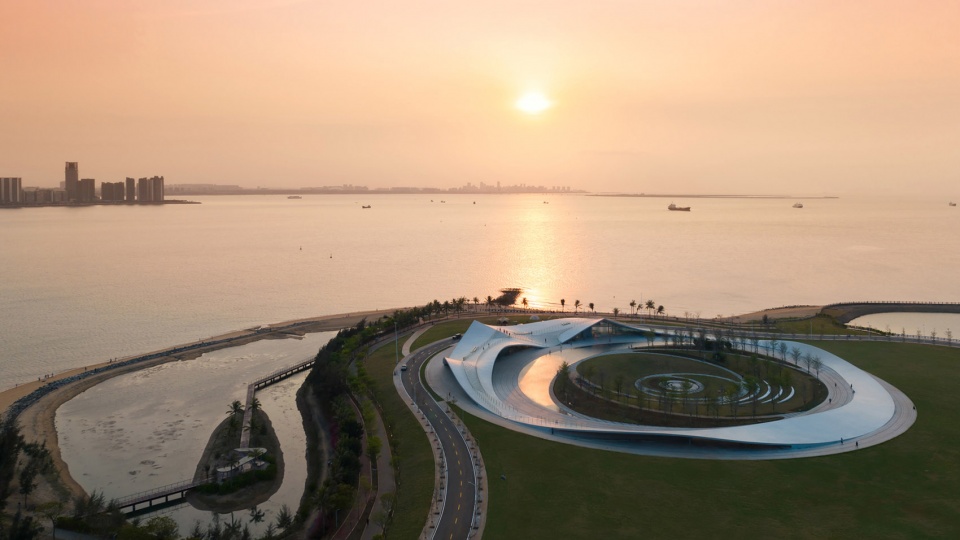 sky mountain coastal station in haikou by sou fujimoto