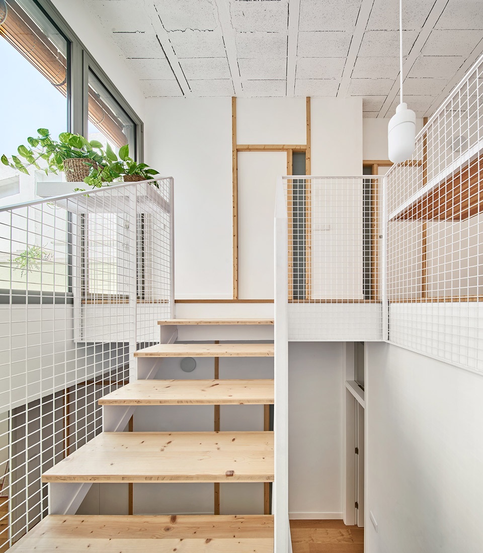 100joa new construction of a row house in mataro by vallribera arquitectes