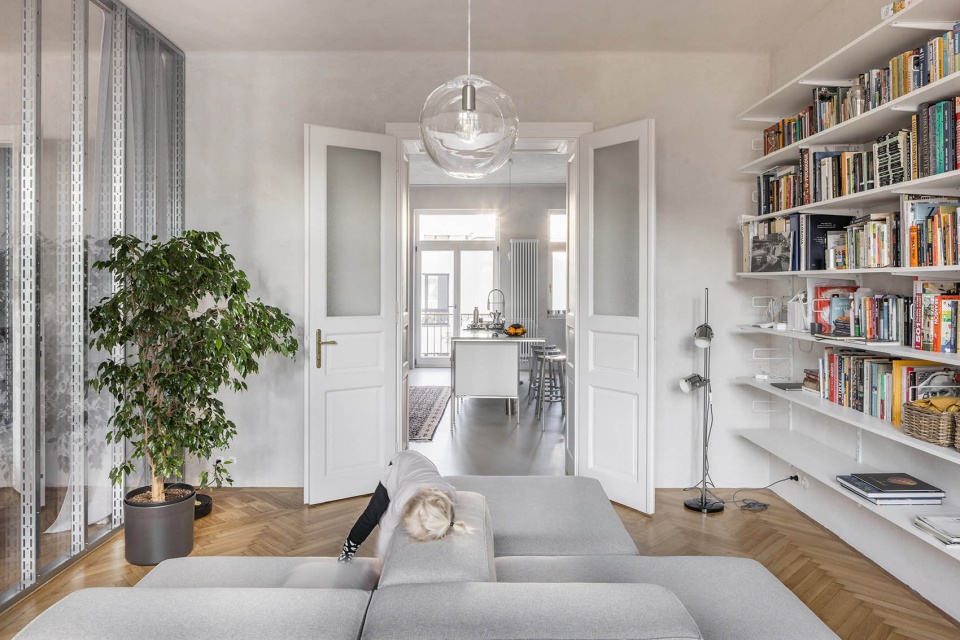 1927 apartment by kilohonc