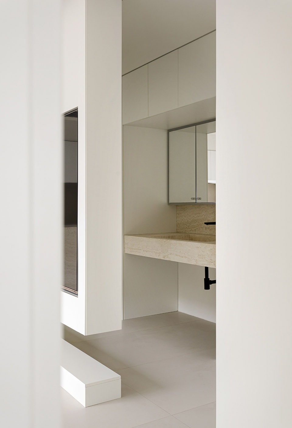Between the lines China by CHENJING DESIGN