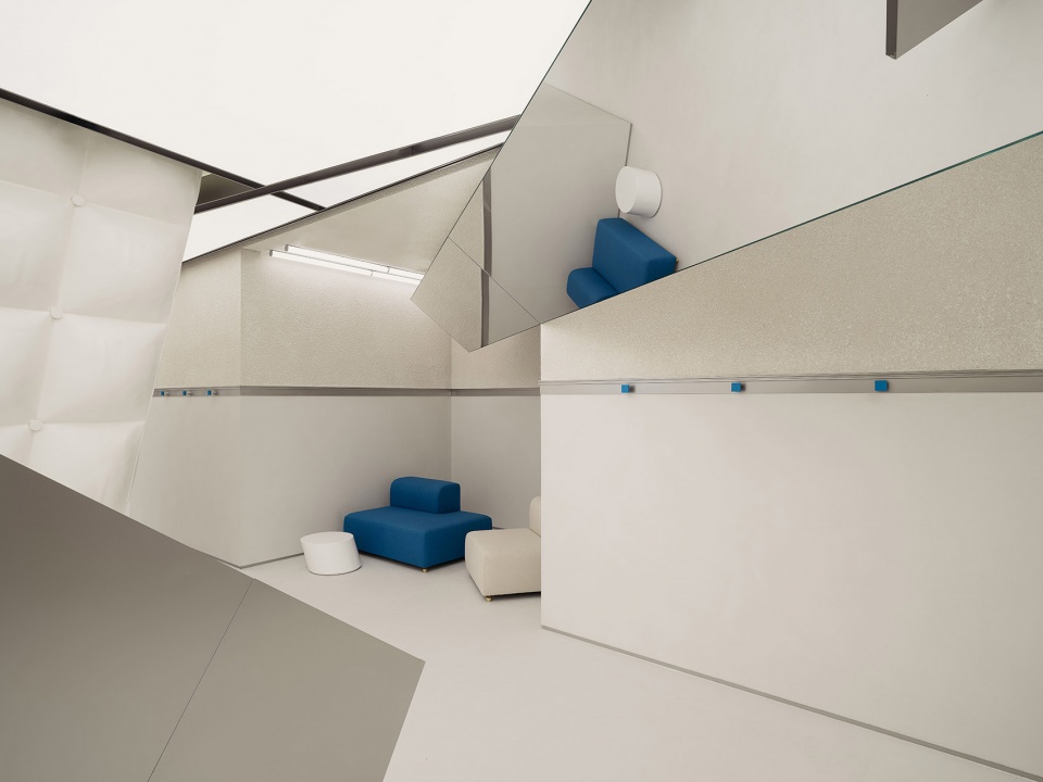 skypeople beijing concept store by fog architecture