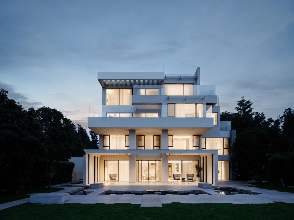private house near erhai lake by chen design