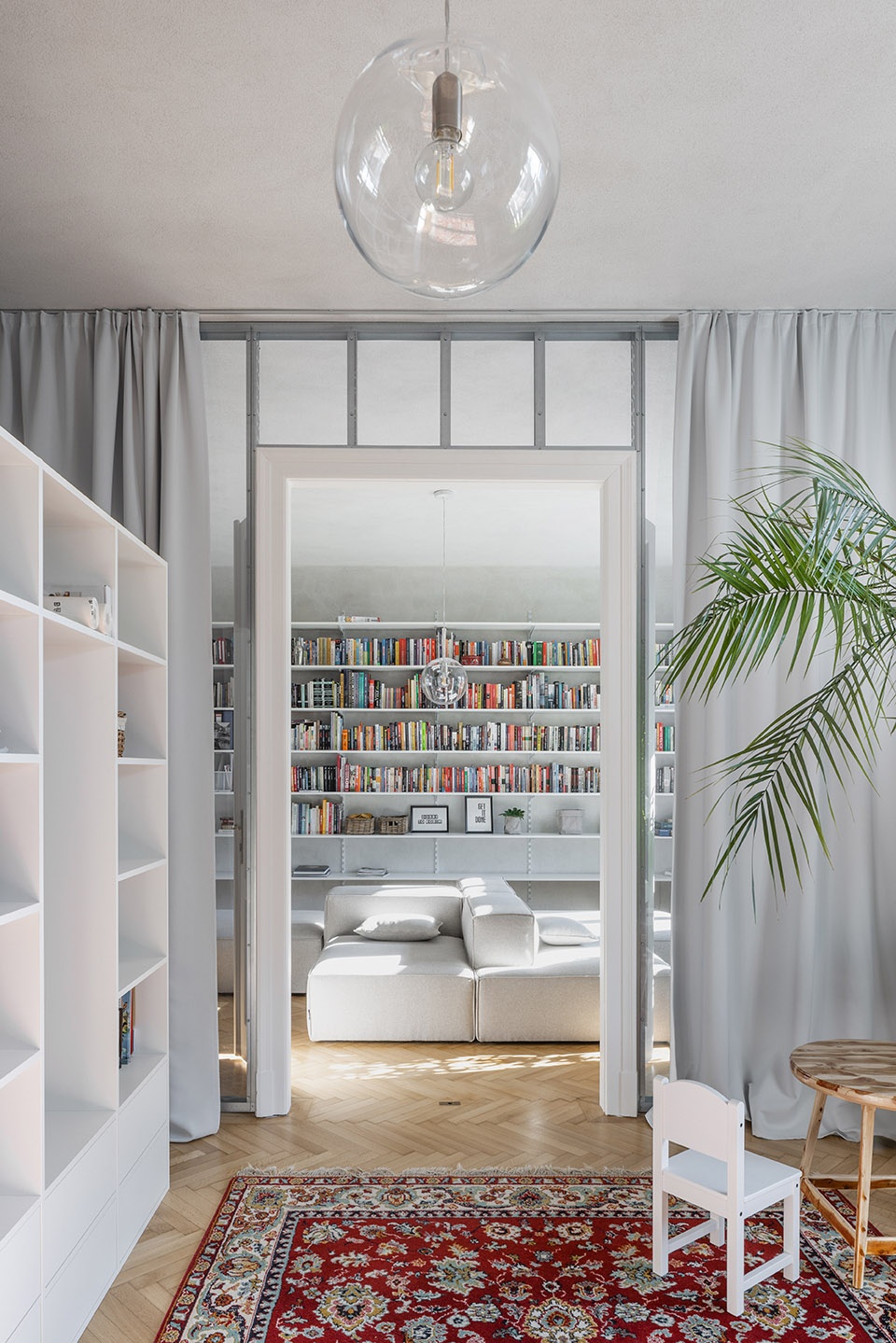 1927 apartment by kilohonc