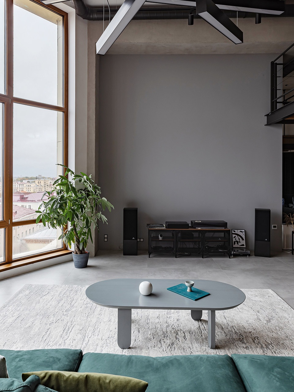 LOFT APARTMENT by ZROBIM architects