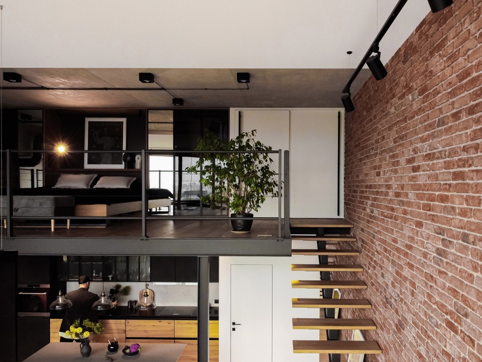LOFT APARTMENT by ZROBIM architects