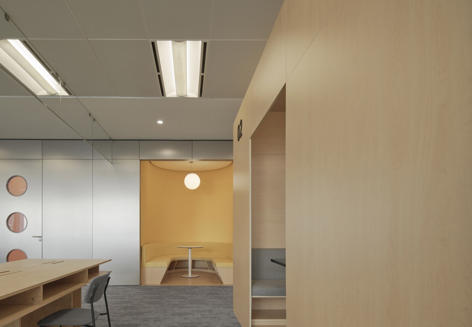 tezign west bund star center headquarter interior design by xframe studio