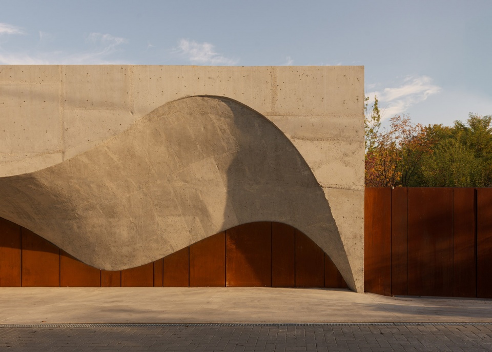 Villa Domes by Calujac Architecture