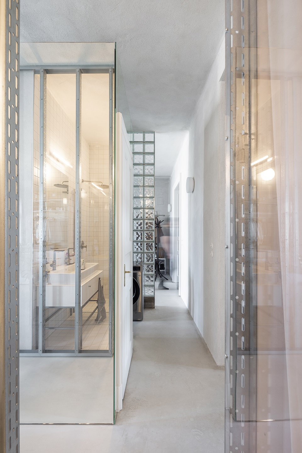 1927 apartment by kilohonc