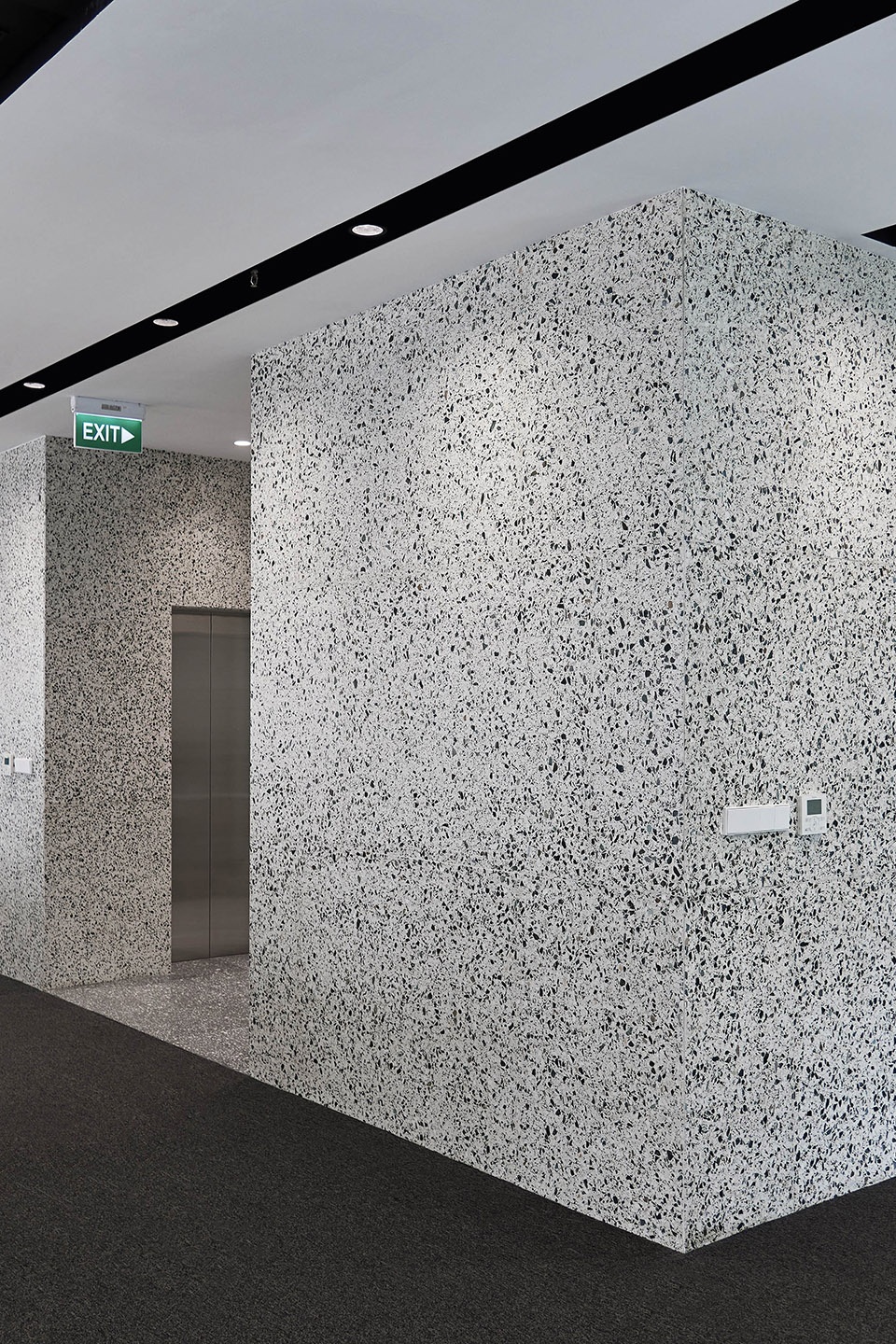 Tigermandiri Office by Csutoras Liando