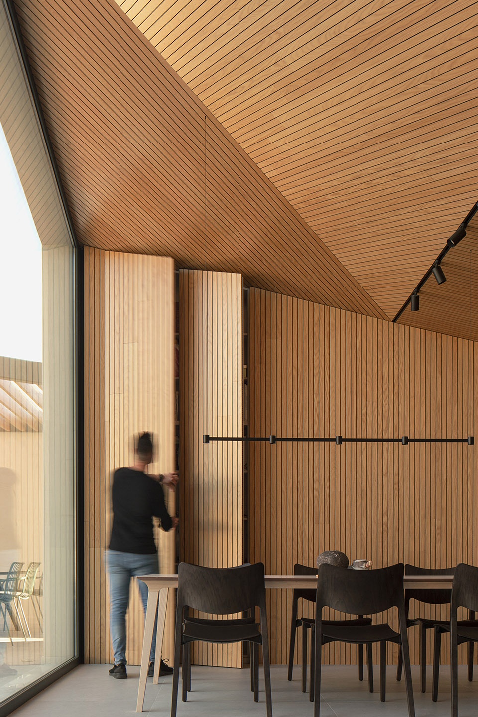 Home Refurbishment for Alejandro and Inma by Pablo Munoz Paya Arquitectos