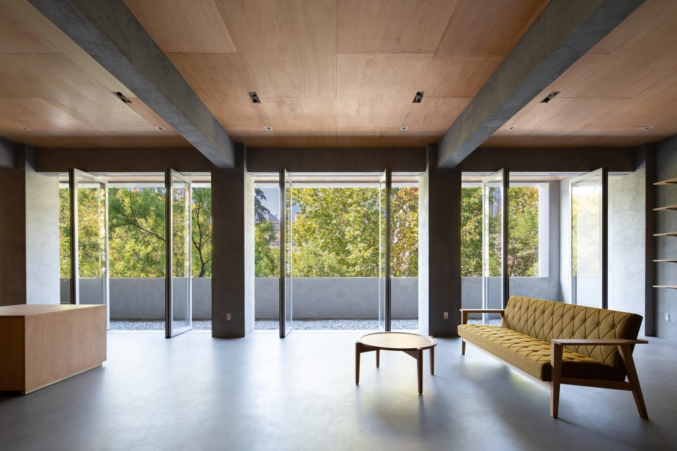 62 Beiting Lane Store China by MOU architecture studio