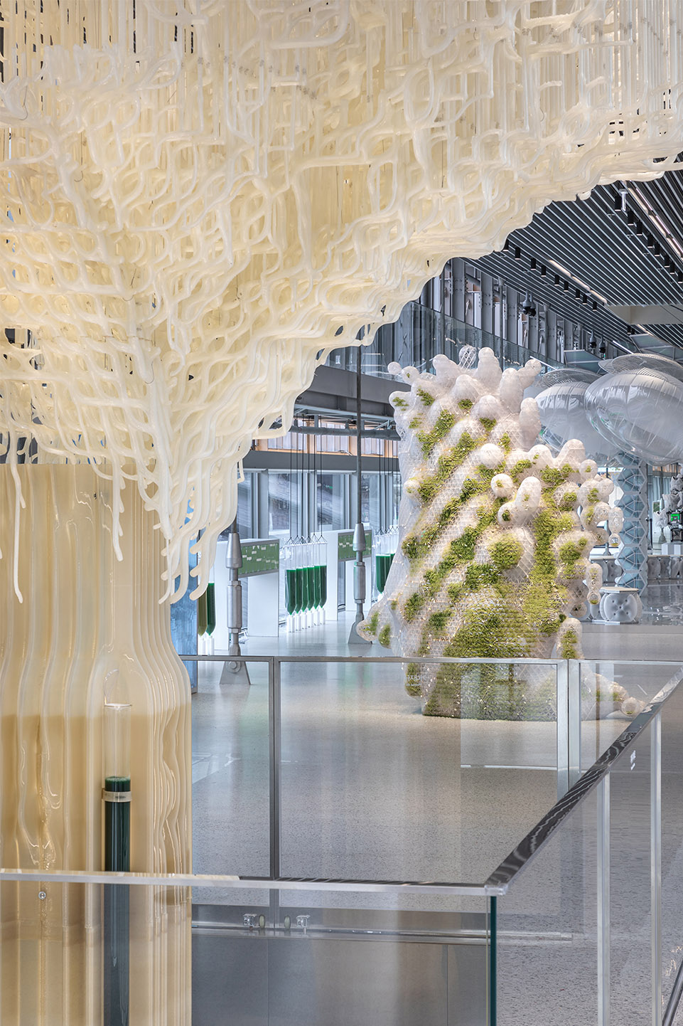 tree one photosynthetic sculpture by ecologicstudio