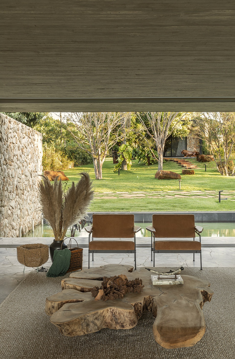 House of the Lake by mf arquitetos