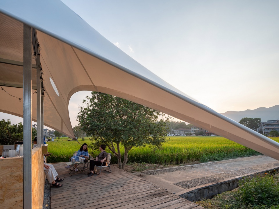 tower pavilion in paddy fields by jumpinghouselab