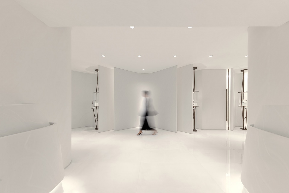 hidden garden florasiss first global flagship store by leaping creative