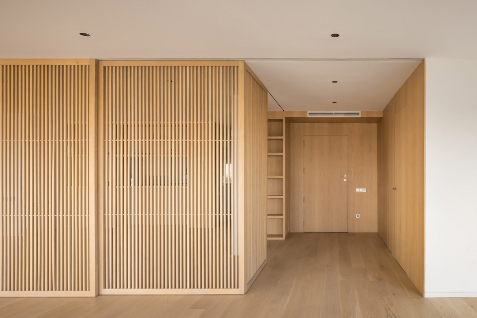 home in la pagoda by tambori arquitectes