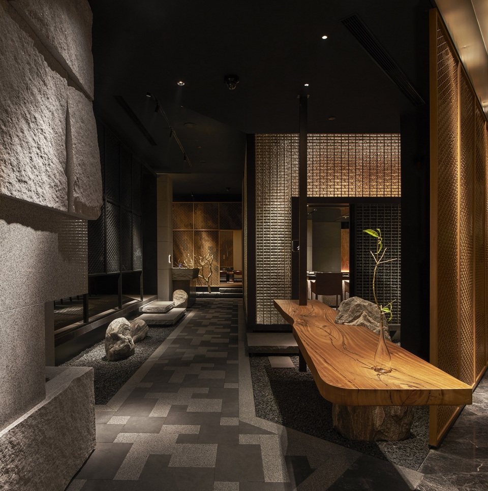 Akari by okamoto deguchi design