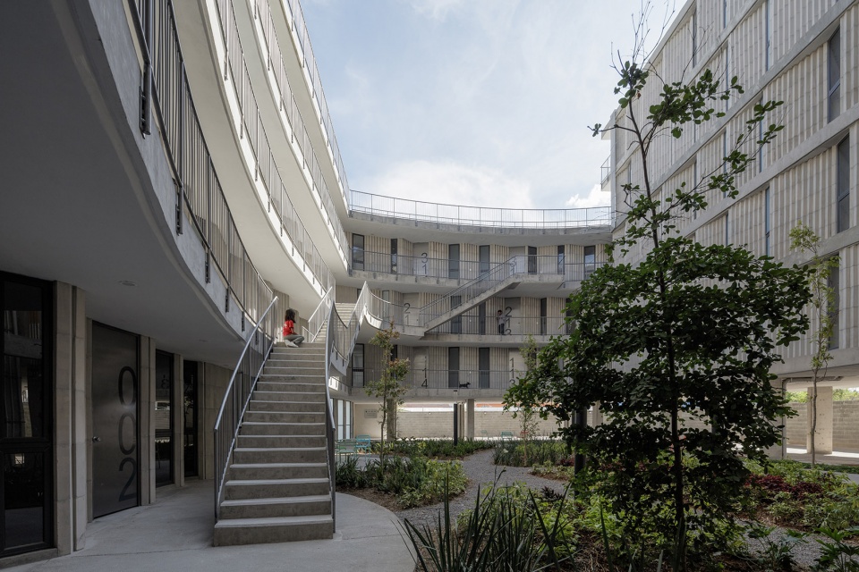 Las Americas Social Housing SO IL