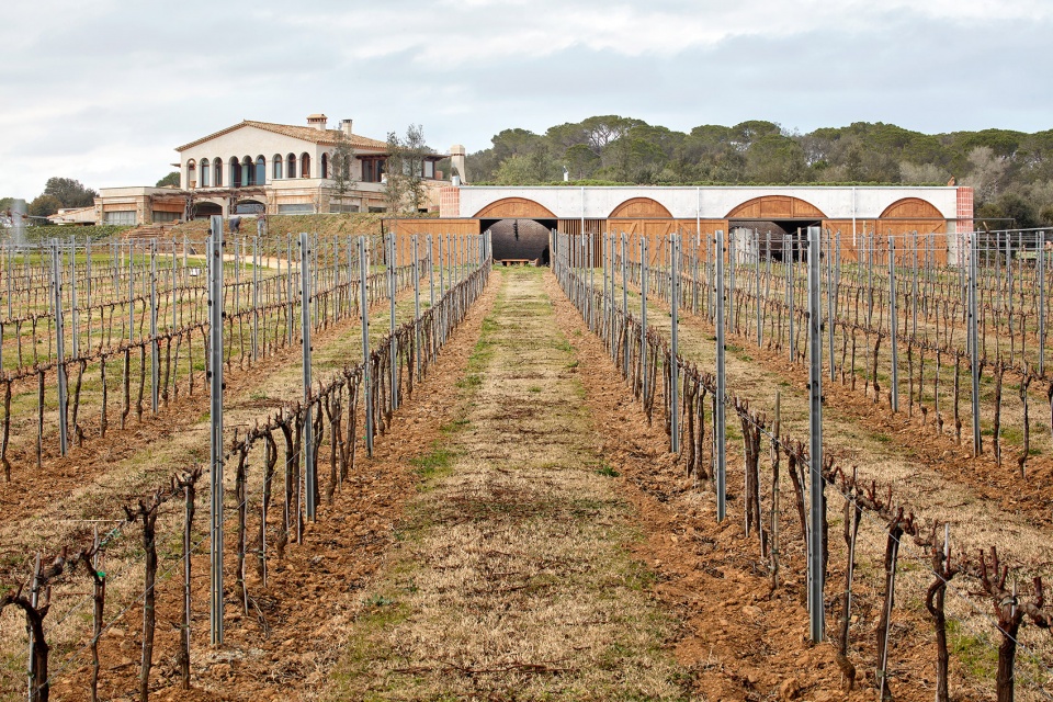 Mont Ras Winery by Jorge Vidal Studio