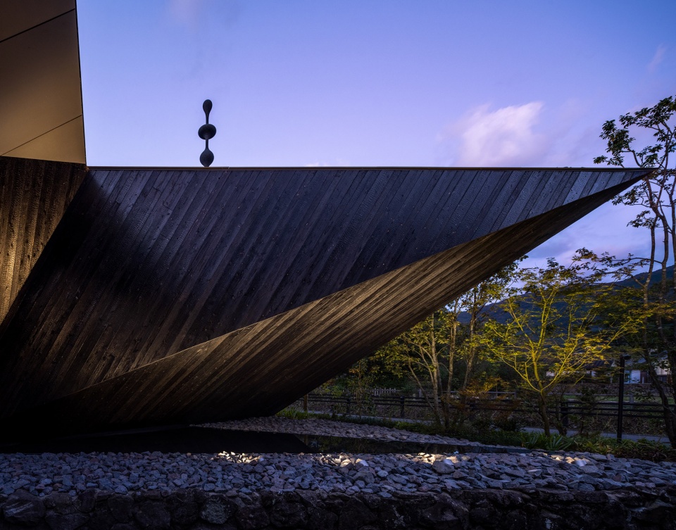 comico art museum yufuin annex by kkaa