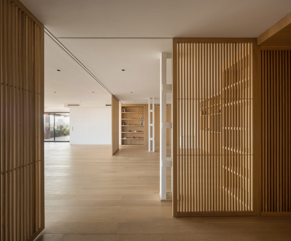 home in la pagoda by tambori arquitectes