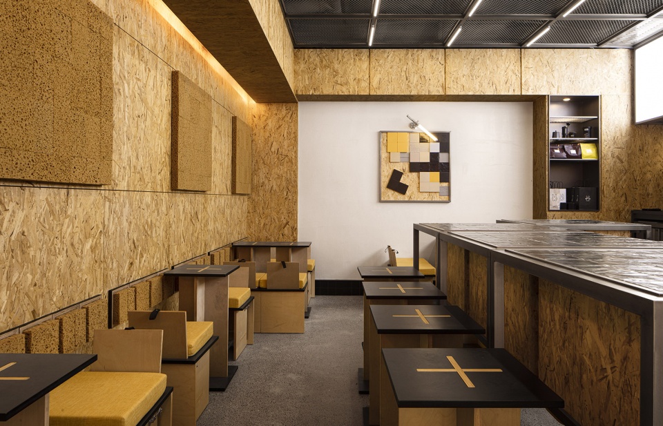 monster coffee by faxi space design