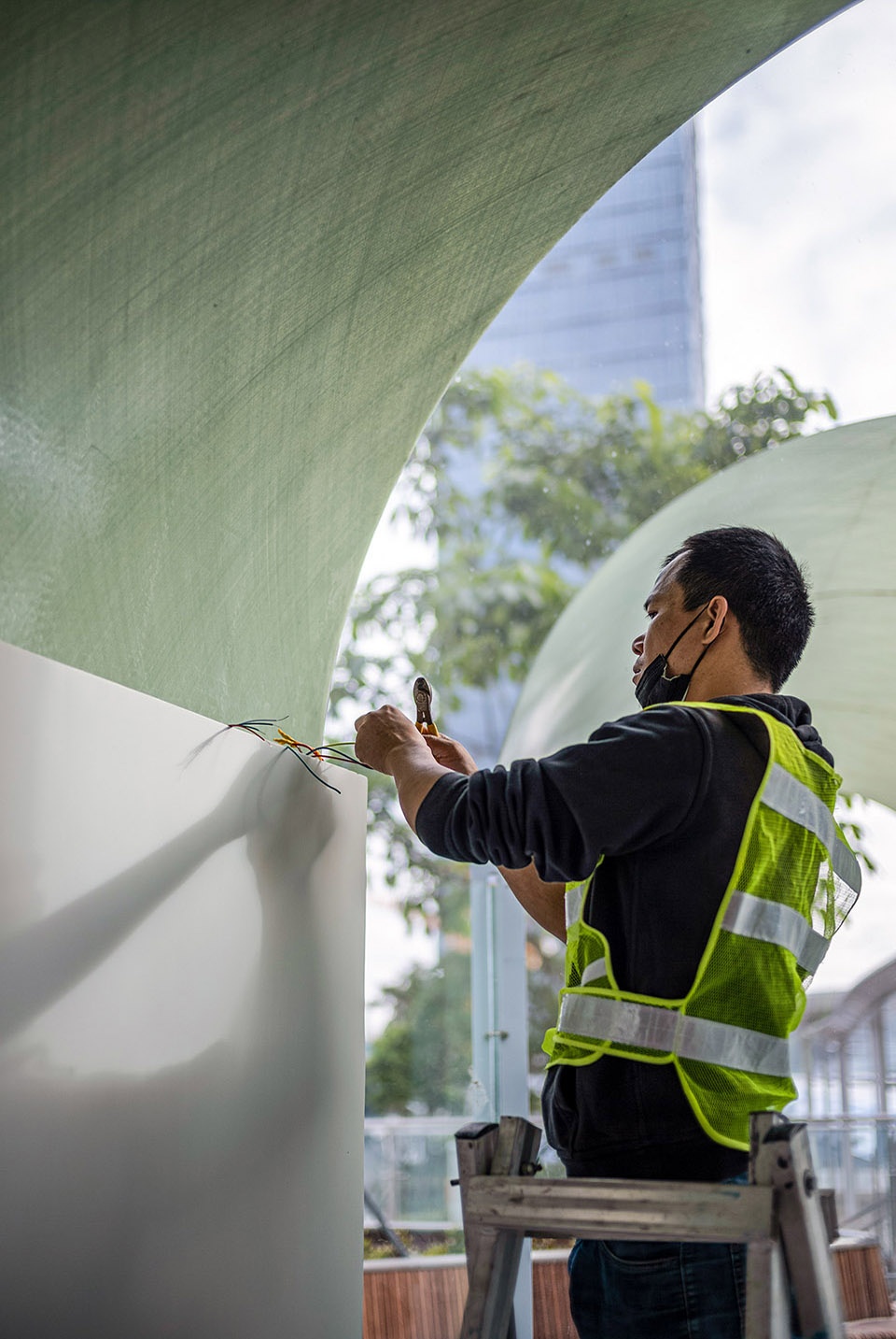 dense city and drawing an architectural caterpillar with frp by benyuan design research center
