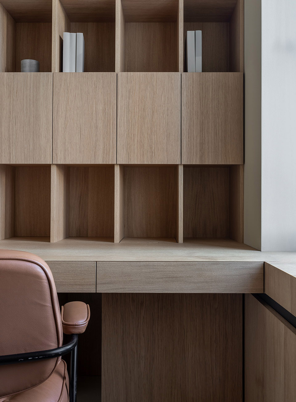 BEIGE APARTMENT by ZROBIM architects ftl