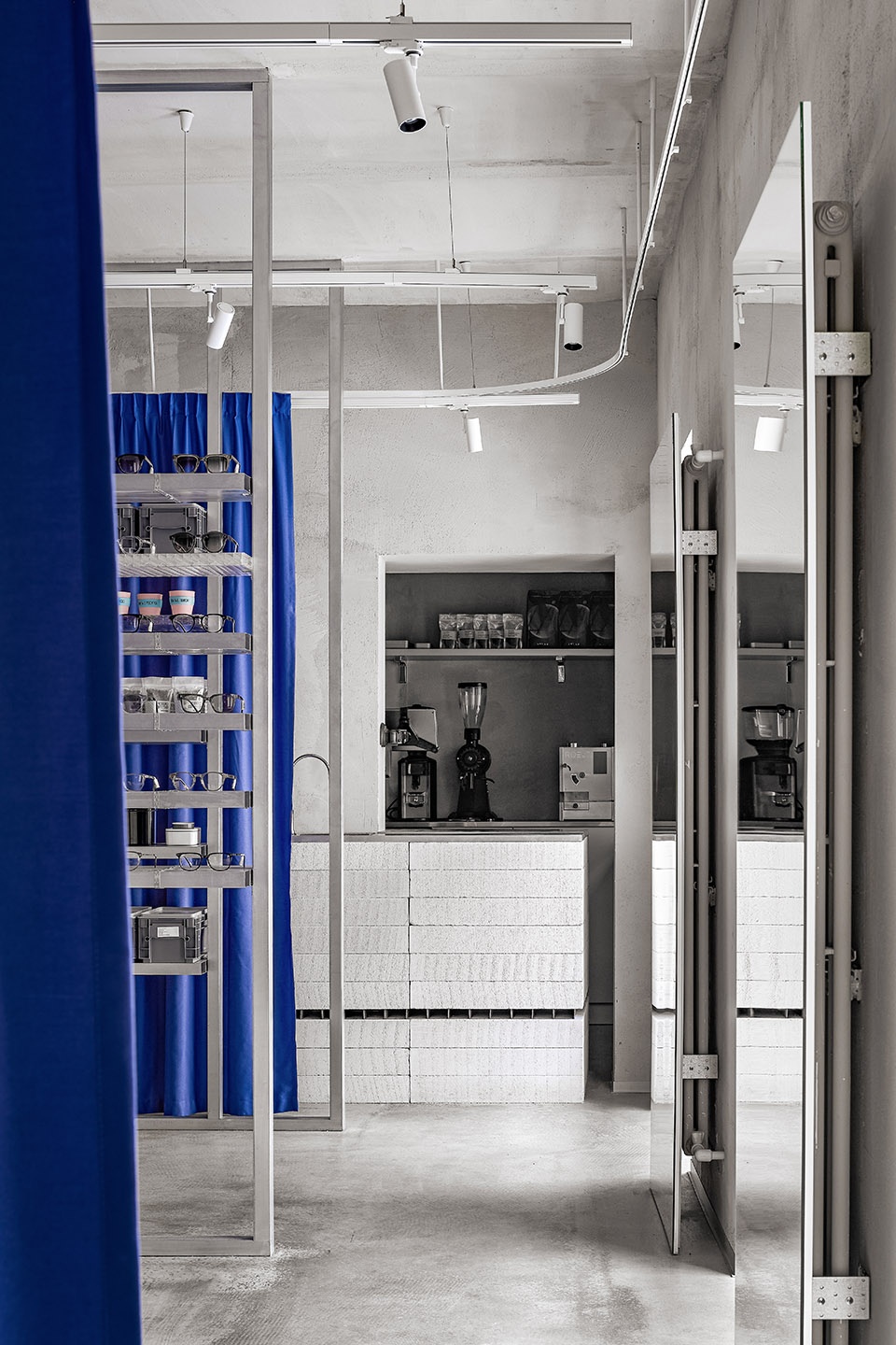 Radius 58 optics pop up Resource coffee by DA bureau