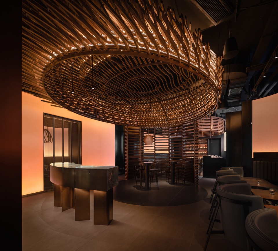 崃州威士忌酒吧 RooMoo Design Studio