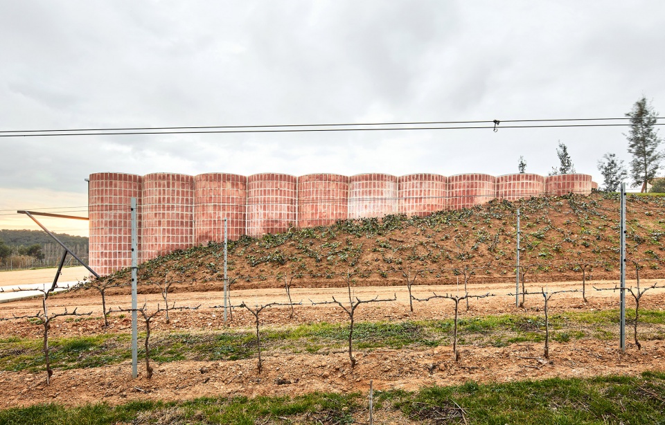 Mont Ras Winery by Jorge Vidal Studio