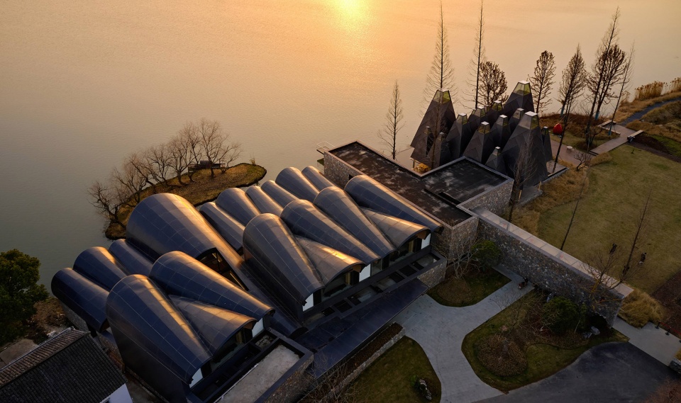 boatyard hotel by wj studio