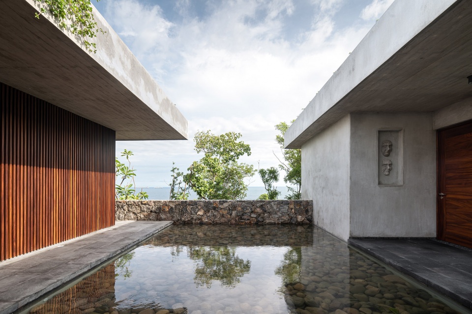 CASA MATEO by Zozaya Arquitectos