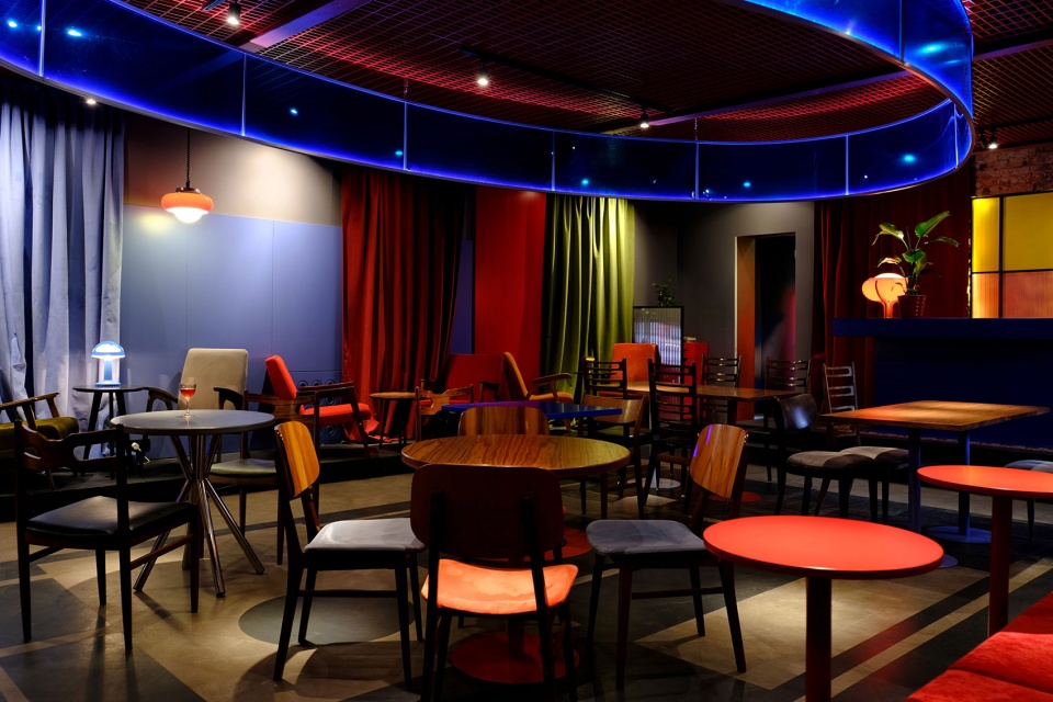 Record Bar by STUDIO SHOO