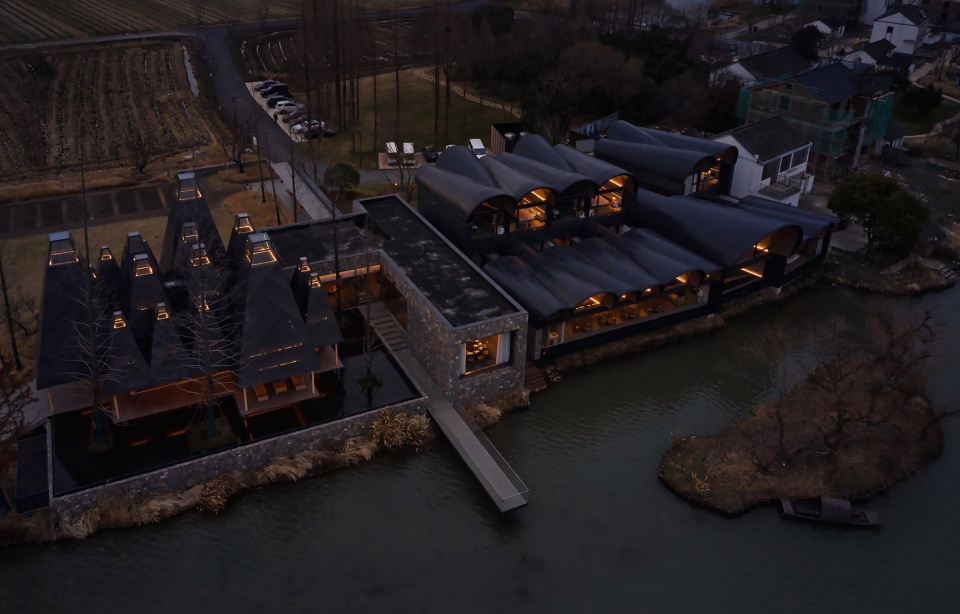 boatyard hotel by wj studio
