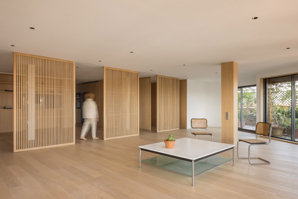 home in la pagoda by tambori arquitectes