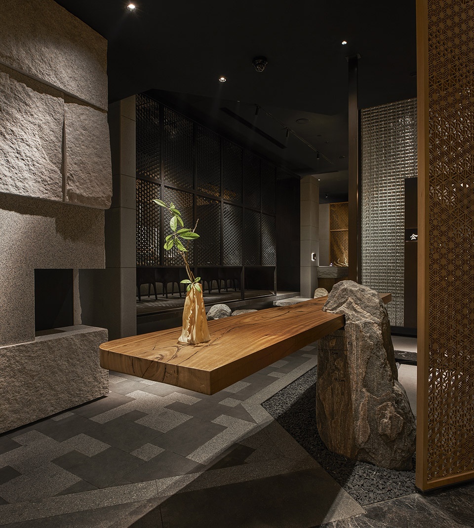 Akari by okamoto deguchi design