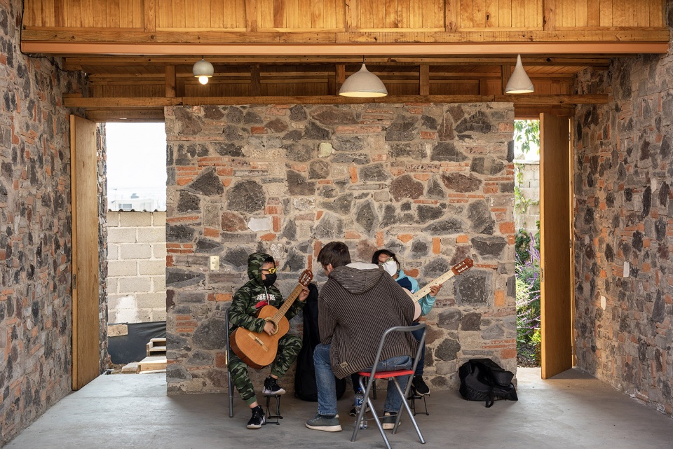 Kithara Music Public Kiosk by TO Arquitectura
