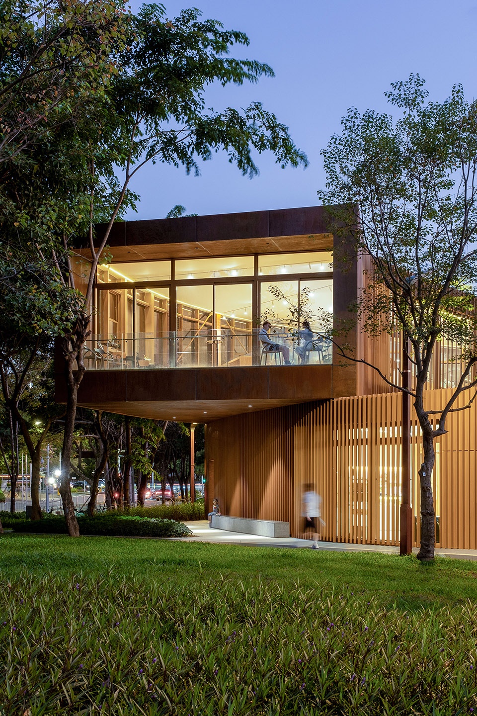Serpentine Bookhouse China by ATELIER XI