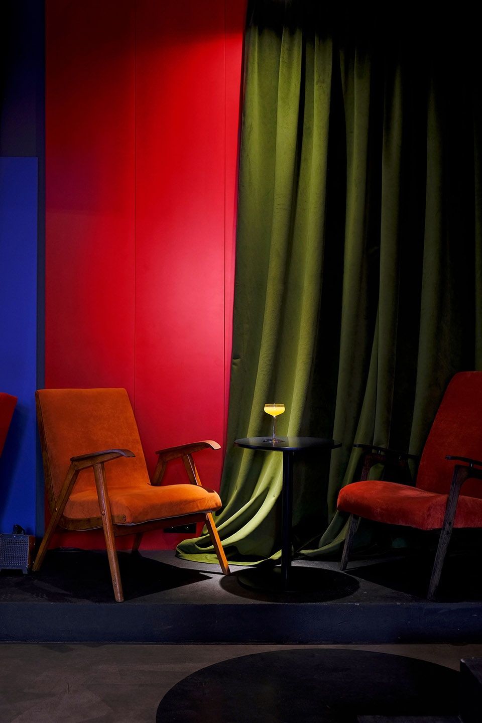 Record Bar by STUDIO SHOO