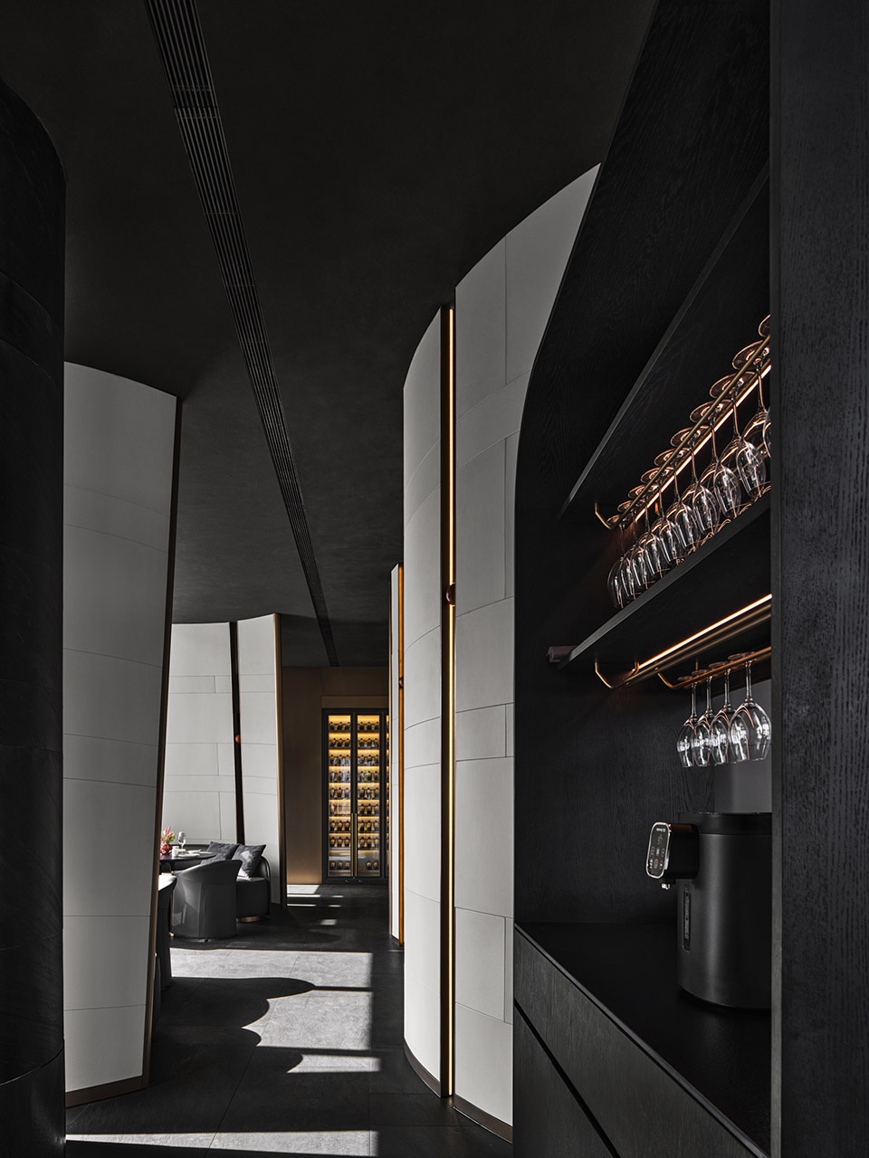 Yuejiangnan China by Hangzhou Wuxing Youxing Design