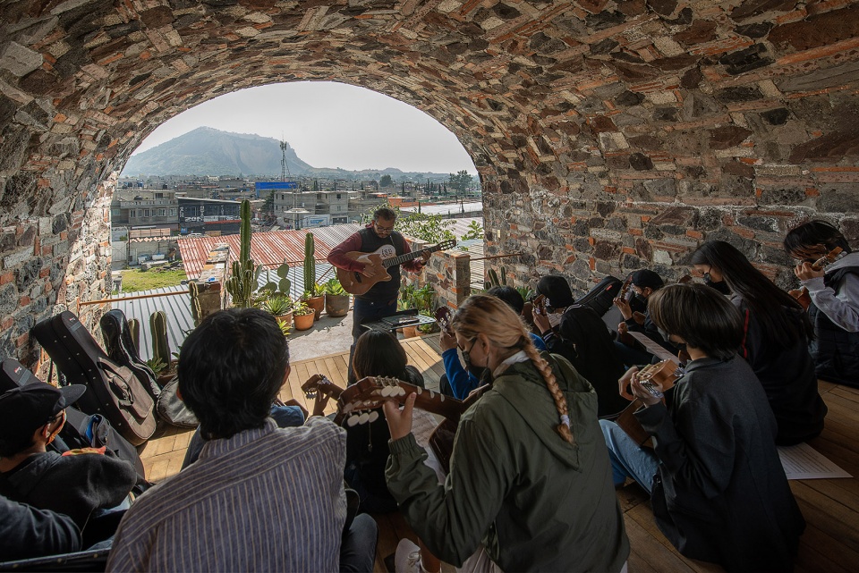Kithara Music Public Kiosk by TO Arquitectura
