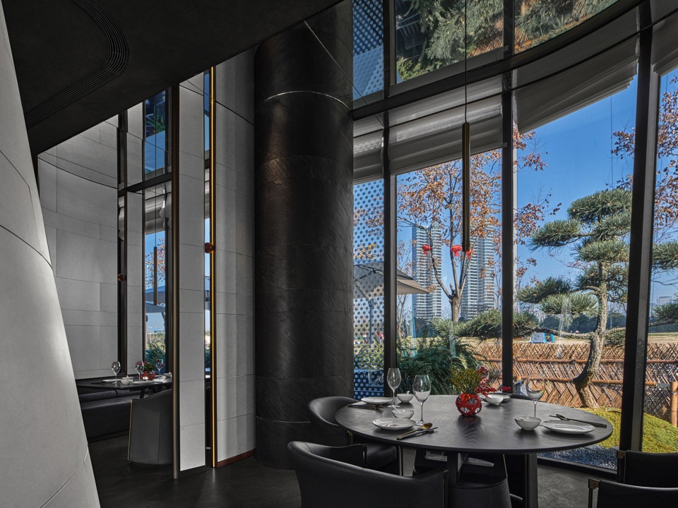 Yuejiangnan China by Hangzhou Wuxing Youxing Design