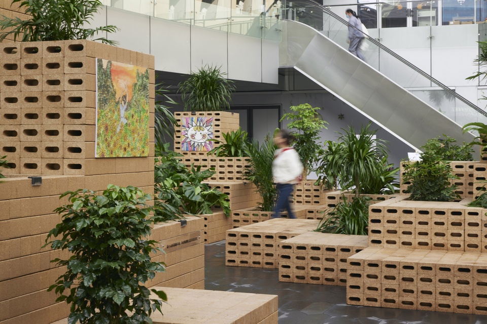 Alp of Spring China by Use Design