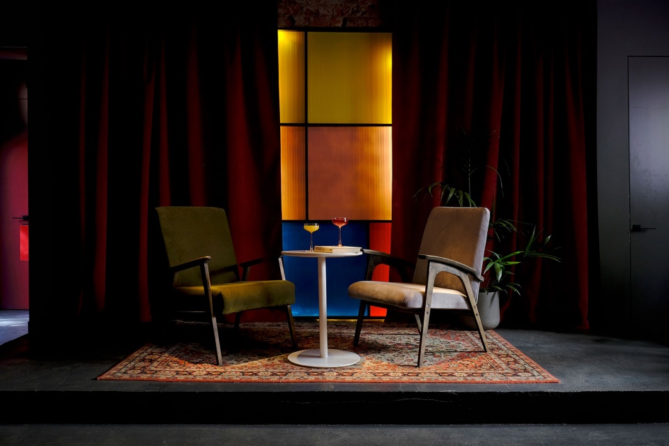 Record Bar by STUDIO SHOO