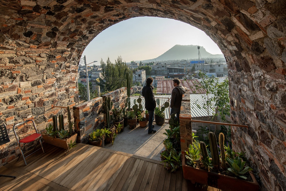 Kithara Music Public Kiosk by TO Arquitectura