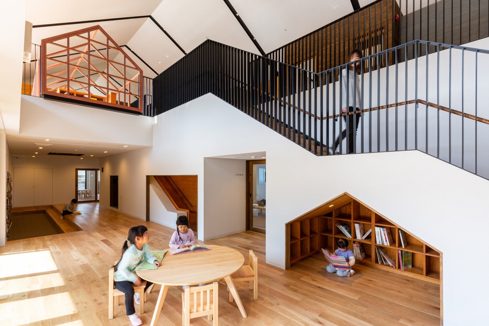 ub nursery by hibinosekkei youji no shiro kids design labo